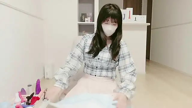 Snapshot of IORio2 chatting on December 1, 6:02 pm IORio2 online show from December 1, 6:02 pm