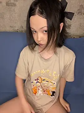 lalallalalaa- online show from September 25, 2:10 pm