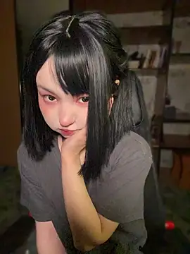 lalallalalaa- online show from April 8, 2:17 pm