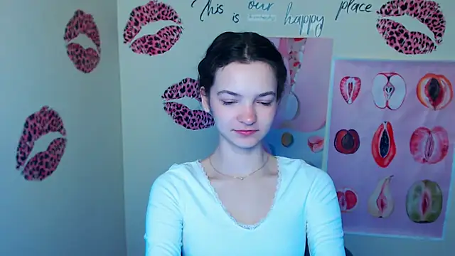  SusieSu  online show from March 18, 7:22 am