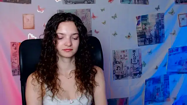 Snapshot of _SusieSu_ chatting on June 4, 6:08 am SusieSu online show from June 4, 6:08 am