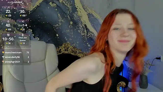 Snapshot of MagicLilu chatting on February 12, 4:12 am MagicLilu online show from February 12, 4:12 am