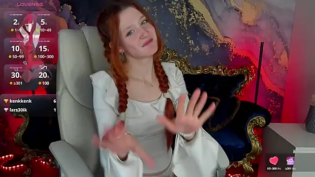 Snapshot of MagicLilu chatting on March 9, 12:10 am MagicLilu online show from March 9, 12:10 am