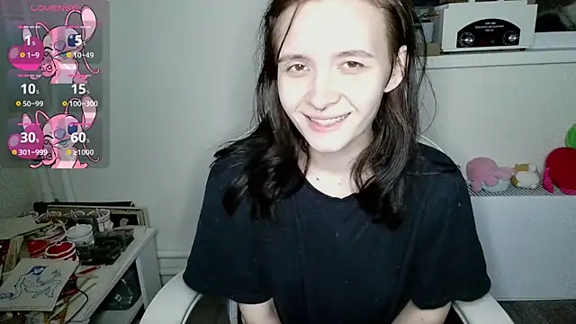 Snapshot of crashtest_13 chatting on September 13, 1:16 am crashtest 13 online show from September 13, 1:16 am