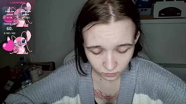 Snapshot of crashtest_13 chatting on September 26, 4:44 pm crashtest 13 online show from September 26, 4:44 pm