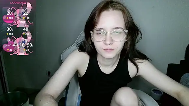 Snapshot of crashtest_13 chatting on October 13, 3:56 pm crashtest 13 online show from October 13, 3:56 pm