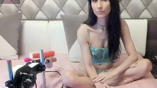 Snapshot of SEXYQUEEN55 chatting on October 15, 6:41 pm SEXYQUEEN55 online show from October 15, 6:41 pm