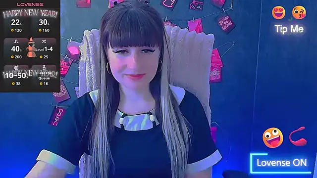 Snapshot of Violla_My chatting on May 6, 5:46 am Violla My online show from May 6, 5:46 am