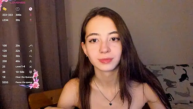 EvaBradley online show from December 15, 7:18 pm