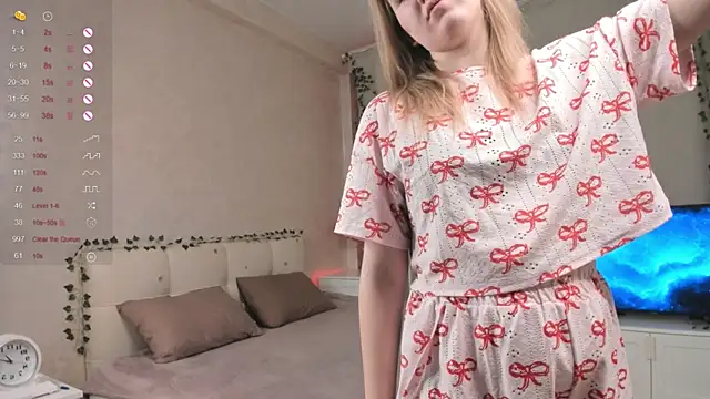 RexanneBlincoe online show from December 15, 1:13 am