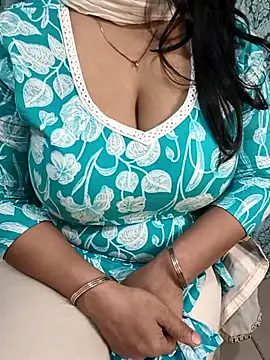 Anamika Kapoor online show from November 23, 1:05 am