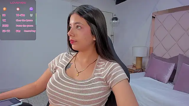 coraltaylor online show from March 14, 8:47 pm