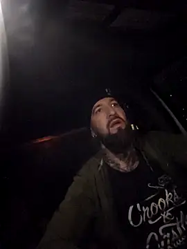 Beardedtattood online show from December 16, 5:23 am