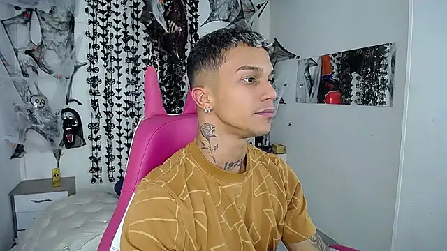 Leonard Price online show from November 9, 3:38 am