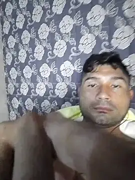 Snapshot of Diogo100 chatting on March 15, 6:36 pm Diogo100 online show from March 15, 6:36 pm