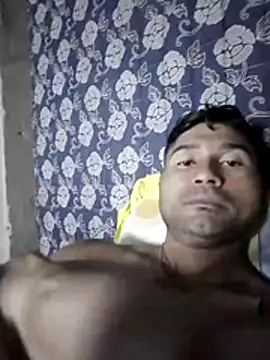 Snapshot of Diogo100 chatting on July 6, 8:11 am Diogo100 online show from July 6, 8:11 am