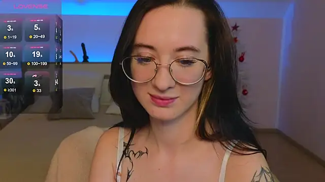 Snapshot of Dark_Lola_ chatting on December 21, 12:59 pm Dark Lola online show from December 21, 12:59 pm