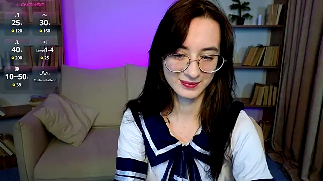 Snapshot of Dark_Lola_ chatting on January 14, 9:35 am Dark Lola online show from January 14, 9:35 am