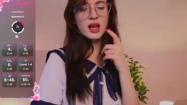Snapshot of Dark_Lola_ chatting on February 12, 5:15 am Dark Lola online show from February 12, 5:15 am