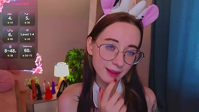 Snapshot of Dark_Lola_ chatting on February 25, 7:20 am Dark Lola online show from February 25, 7:20 am