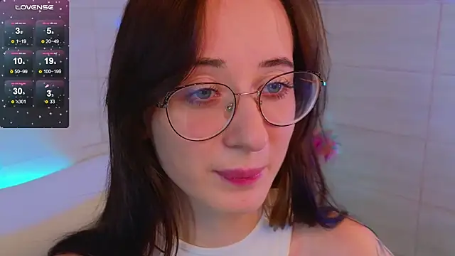 Snapshot of Dark_Lola_ chatting on March 9, 12:42 pm Dark Lola online show from March 9, 12:42 pm
