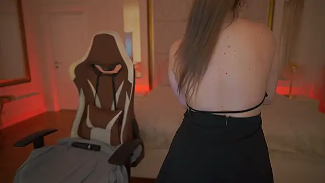 GentleAdellee online show from February 26, 7:07 am