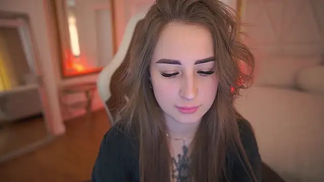 GentleAdellee online show from March 7, 6:43 am