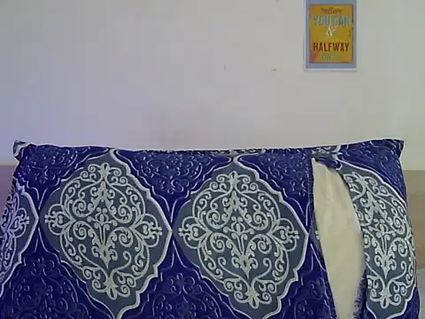 MAAYRA 09 online show from February 25, 9:30 am