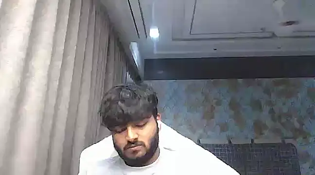 Snapshot of captainfucks chatting on January 1, 2:42 pm captainfucks online show from January 1, 2:42 pm