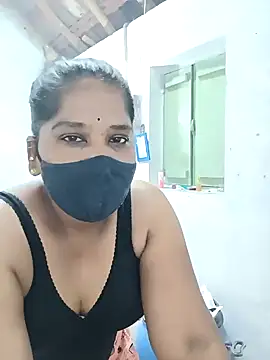 Snapshot of MaaliiiPonuTamil chatting on January 27, 6:52 am MaaliiiPonuTamil online show from January 27, 6:52 am