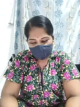 Snapshot of MaaliiiPonuTamil chatting on February 8, 12:06 am MaaliiiPonuTamil online show from February 8, 12:06 am