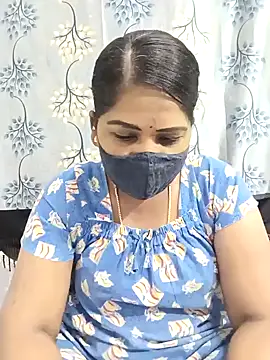Snapshot of MaaliiiPonuTamil chatting on February 8, 2:27 pm MaaliiiPonuTamil online show from February 8, 2:27 pm