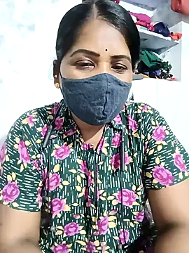 Snapshot of MaaliiiPonuTamil chatting on February 9, 4:07 pm MaaliiiPonuTamil online show from February 9, 4:07 pm