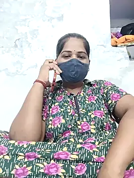Snapshot of MaaliiiPonuTamil chatting on February 11, 3:29 am MaaliiiPonuTamil online show from February 11, 3:29 am