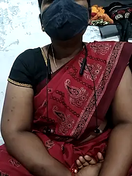 Snapshot of MaaliiiPonuTamil chatting on February 13, 9:06 pm MaaliiiPonuTamil online show from February 13, 9:06 pm