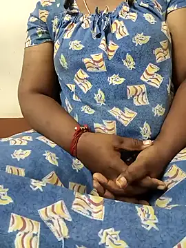 Snapshot of MaaliiiPonuTamil chatting on February 14, 10:25 pm MaaliiiPonuTamil online show from February 14, 10:25 pm