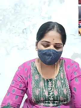 Snapshot of MaaliiiPonuTamil chatting on February 25, 5:25 pm MaaliiiPonuTamil online show from February 25, 5:25 pm