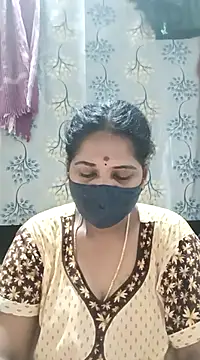 Snapshot of MaaliiiPonuTamil chatting on February 27, 11:37 pm MaaliiiPonuTamil online show from February 27, 11:37 pm