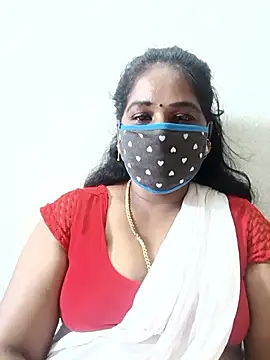 Snapshot of MaaliiiPonuTamil chatting on October 9, 5:49 am MaaliiiPonuTamil online show from October 9, 5:49 am