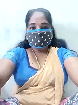 Snapshot of MaaliiiPonuTamil chatting on October 18, 1:19 am MaaliiiPonuTamil online show from October 18, 1:19 am