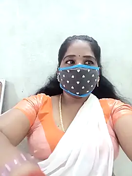 Snapshot of MaaliiiPonuTamil chatting on October 19, 1:17 am MaaliiiPonuTamil online show from October 19, 1:17 am