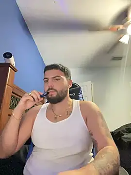 Snapshot of MasterKvn chatting on January 5, 2:49 am MasterKvn online show from January 5, 2:49 am