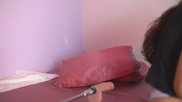 lupeebony online show from March 13, 7:42 pm