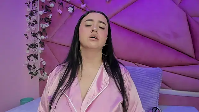 Victoria Rossy online show from November 13, 8:30 pm