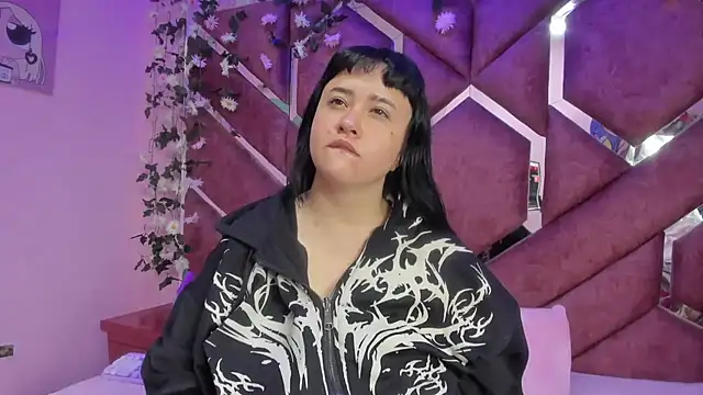 Victoria Rossy online show from February 2, 8:18 pm