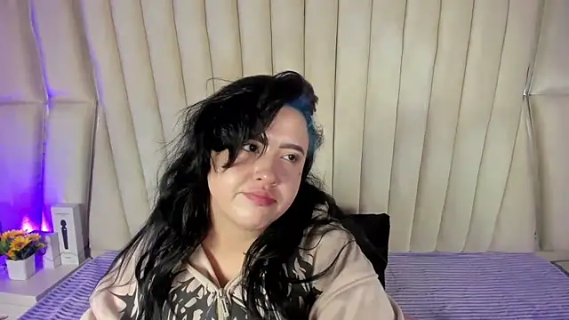 Snapshot of Victoria_Rossy chatting on June 5, 10:26 pm Victoria Rossy online show from June 5, 10:26 pm