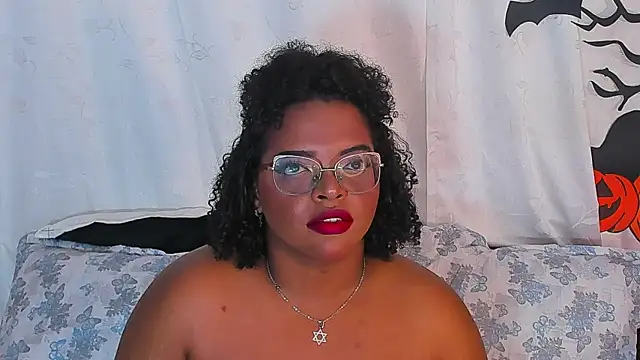 conielaurenth online show from November 2, 11:01 am