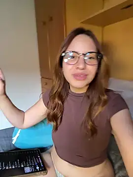 AgnesCampp online show from February 5, 8:13 pm