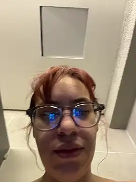 AgnesCampp online show from June 1, 4:52 pm