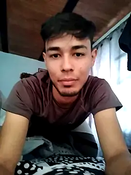 Snapshot of SexyNicoHotxx chatting on February 23, 10:31 pm SexyNicoHotxx online show from February 23, 10:31 pm